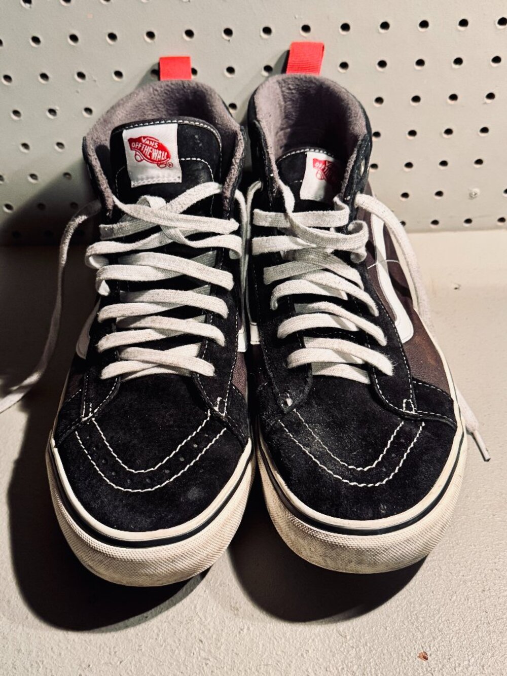 Vans Sk8-Hi MTE-1 Weatherized Sneakers Black/White Men 11.5 Women 13